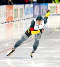 　女子５００メートルで２位の小平奈緒＝トマショフマゾウィエツキ（共同）