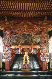 　鹿児島県霧島市の霧島神宮本殿