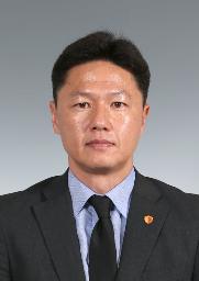 　大岩剛氏