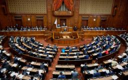 　開かれた衆院本会議＝９日午後