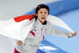 　女子１０００メートルで滑走する高木美帆＝２月１７日、北京（共同）