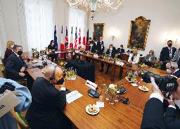 　１９日、ドイツ・ミュンヘンで開催されたＧ７緊急外相会合（外務省提供・共同）