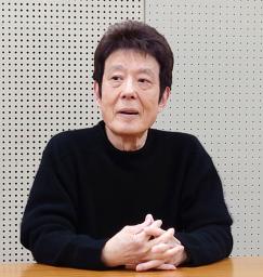 　西郷輝彦さんへの思いを語る舟木一夫さん＝２２日、宇都宮市