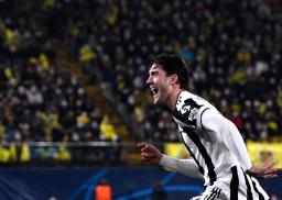 　欧州チャンピオンズリーグ１回戦第１戦、ビリャレアル戦で先制ゴールを決めたユベントスのブラホビッチ＝２２日、ビリャレアル（ロイター＝共同）