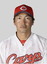 　広島の長野久義外野手