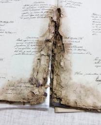 　ウクライナ国立歴史公文書館に収蔵されている、修復が必要な古文書