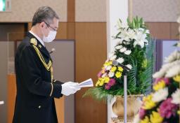 　警察官や人命救助で亡くなった民間人の慰霊祭で、追悼の辞を述べる露木康浩警察庁長官＝２６日午後、東京都内（代表撮影）