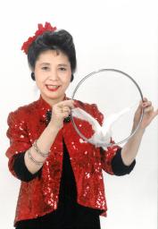 　松旭斎すみえさん