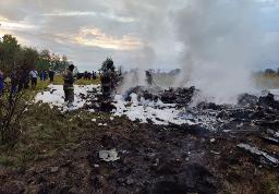 　ロシア・トベリ州で小型ジェット機が墜落した現場＝２３日（連邦捜査委員会提供・タス＝共同）