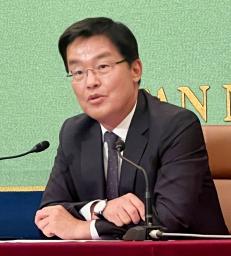 　記者会見する韓国の朴チョル熙駐日大使＝７日午後、東京都千代田区