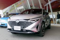 　日産自動車が開発する独自ハイブリッド車技術「ｅ―ＰＯＷＥＲ」の次世代版を搭載した車両＝２６日午前、神奈川県横須賀市