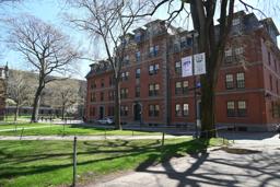 　米マサチューセッツ州のハーバード大学＝４月（アナトリア通信・ゲッティ＝共同）