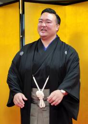 　大の里の横綱昇進伝達式に臨む二所ノ関親方＝２８日午前、茨城県阿見町の二所ノ関部屋