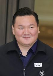 　宮城野親方