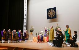 　宇都宮空襲から８０年となり、地元仏教会が営んだ法要＝１２日午後、宇都宮市