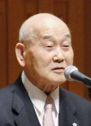 　井上萬二さん