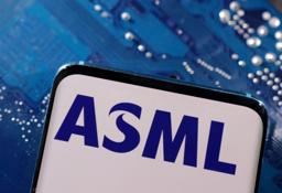　オランダの半導体大手ＡＳＭＬのロゴ（ロイター＝共同）