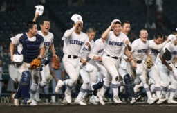 <p>　東海大熊本星翔に勝利した県岐阜商＝甲子園</p>