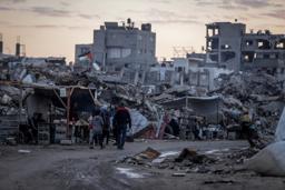 　イスラエルの攻撃で破壊された建物＝１６日、ガザ北部（ゲッティ＝共同）