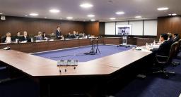 　最高裁判決を受けて開かれた国と自治体の協議＝１８日午後、厚労省