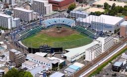 　ナゴヤ球場（中日新聞社提供）