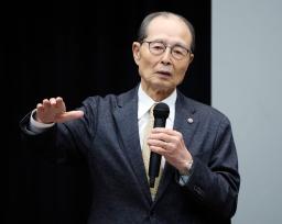 　「野球の未来を考える議員連盟」の設立総会であいさつする王貞治さん＝２日午後、東京・永田町