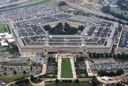 ワシントン近郊にある米国防総省の建物＝８月（ＡＰ＝共同）