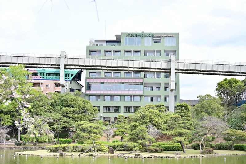 7日に開業するホテル。色合いは千葉市の花「オオガハス」をイメージしたという=千葉市中央区