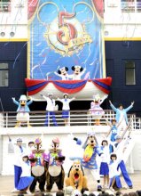 ２パーク入園者４億人に　２００６年、開園５周年　【東京ディズニーシー１５周年クロニクル】（７）