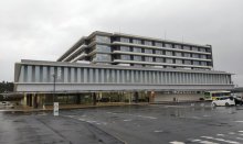 元社長贈賄認める　検察側、懲役１０月求刑　東千葉メディカルセンター汚職