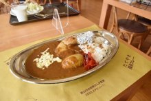 「海自カレー」で地域を元気に！　館山市内５店で提供“ご当地グルメ”　地元食材にこだわり開発