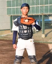 強みは視野の広さ　経験と知識フル回転　上林武蔵（市船橋）　【マスク越しの視線　主役は捕手】（５）