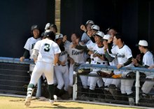 無印千葉英和、打撃好調　中央学院しぶとく勝つ　４強出そろう　第７７回春季千葉県高校野球大会