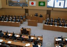 「質問するなら退席も」　請願偽造問題で辞職勧告の議員が登壇意向、自・立は猛反発　余波に揺れる千葉市議会
