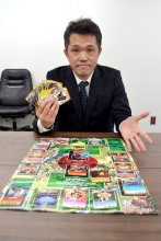 防災カードゲームで興味を　四街道のイラストレーター遠藤さん　市に３０セット寄贈　【大震災ちば１５年】