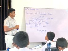 伝えるための創意工夫　スリランカへの旅II（５）　【鳥光宏の旅と文学】（４９）