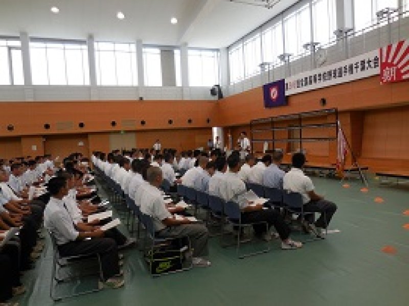 夏の高校野球千葉大会の組み合わせ抽選会場＝２０日、千葉市稲毛区