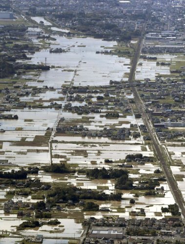 記録的な大雨により浸水被害を受けた茂原市＝１０月２６日