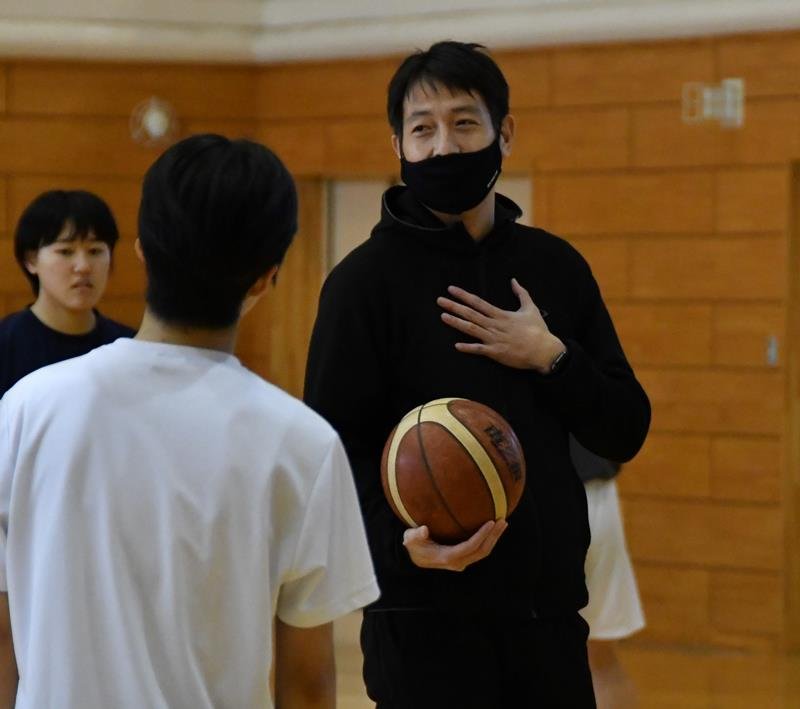 同級生再び全国へ　習志野・黒田監督と市柏・高木監督　【全国に挑戦　高校バスケ】