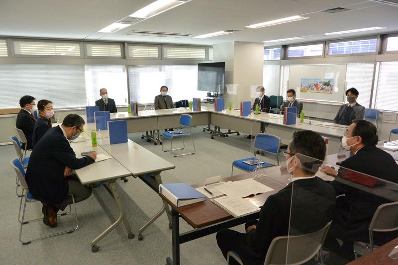 新年度の保険料率を決定した評議会＝千葉市中央区の協会けんぽ千葉支部
