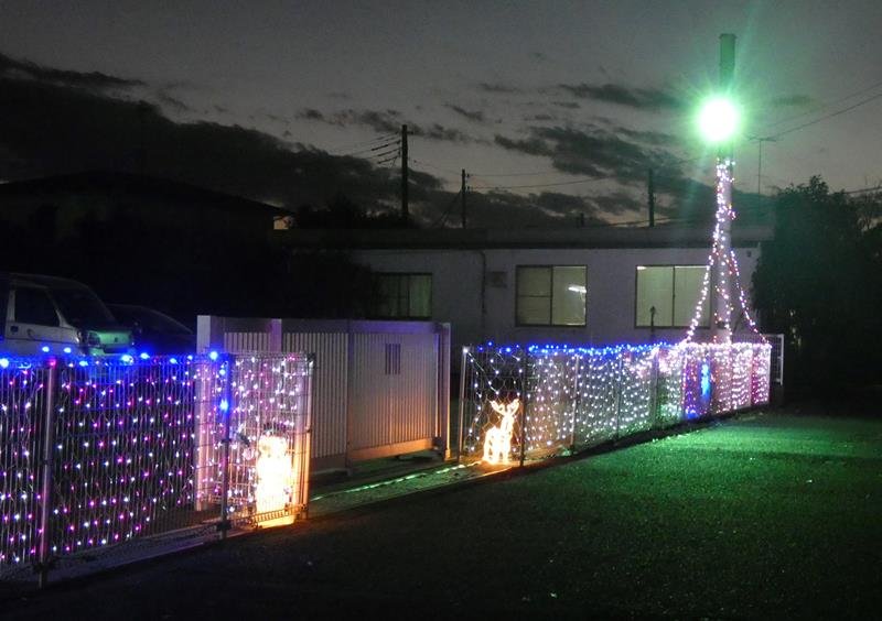 天の川に見立てたＬＥＤ照明＝茂原市