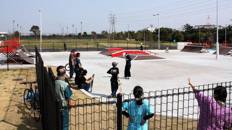 ストリートスポーツの拠点へ　千葉市・蘇我スポーツ公園にスケボー場４月オープン　プロの増田さん、華麗な技披露