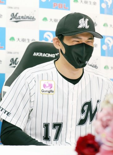 佐々木朗希、初の月間ＭＶＰ　「すごくうれしい」　完全試合、１３者連続奪三振など　千葉ロッテ