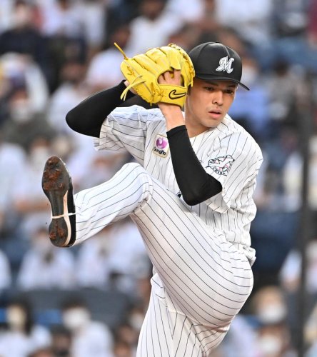 阪神戦に先発し、６回４安打無失点７奪三振だった千葉ロッテ・佐々木朗＝ＺＯＺＯマリン
