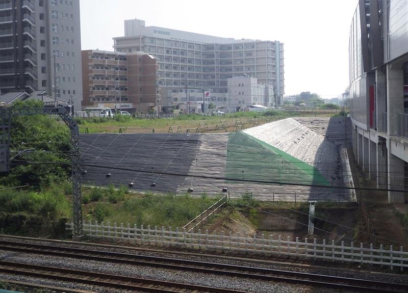 新鎌ケ谷駅南側の「東京１０号線延伸新線跡地」（鎌ケ谷市提供）
