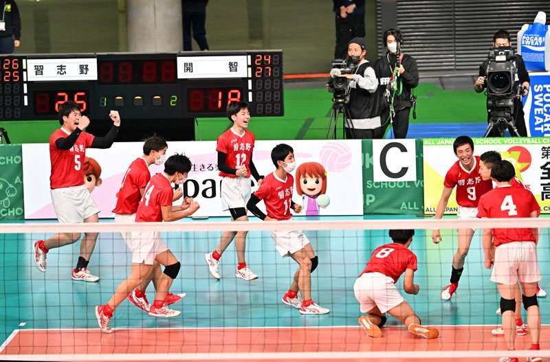 【速報】習志野６大会ぶり４強　開智（和歌山）に勝利　春高バレー