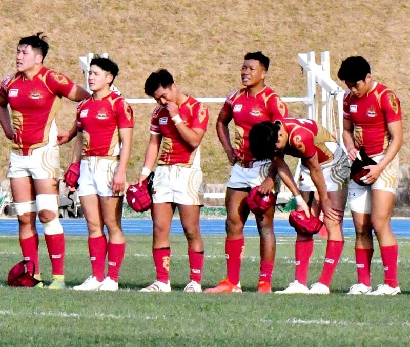 流通経大柏－京都成章　京都成章に敗れ、整列する流通経大柏の選手たち＝花園