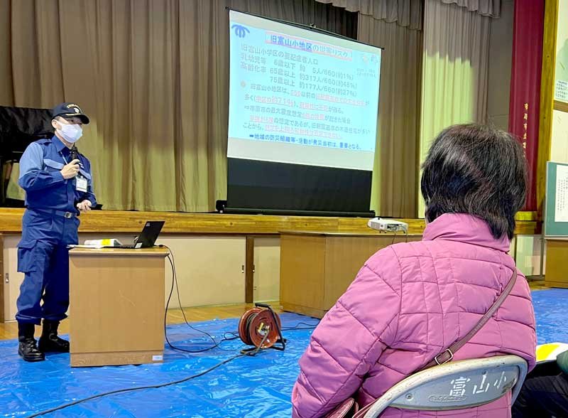 市原・旧富山小校区で初の防災訓練　住民同士「助け合い」意識　高齢化、房総豪雨教訓に