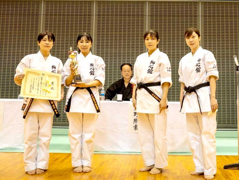 千葉日報賞に選ばれた選手たち＝千葉ポートアリーナ