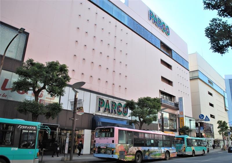 津田沼パルコ閉店後に新商業施設「Ｖｉｉｔ（ビート）」になるＢ館建物。右隣はＡ館＝５日、船橋市
